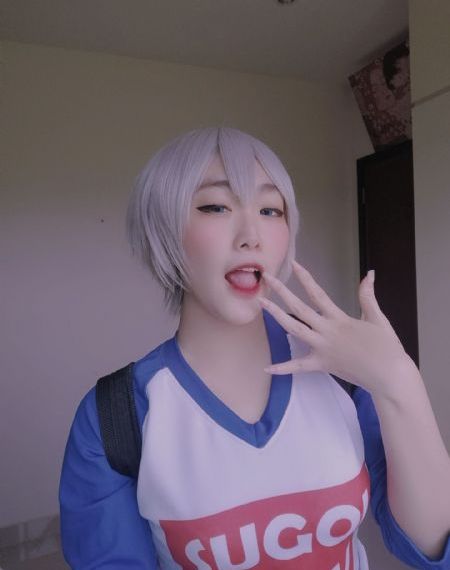 美人妻模特冰玉洁黑田色郎_720免费播放