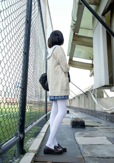 高颜值女主播在床美直播隐私_BD电影在线看