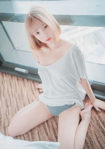 涂了春药的奶头被众人抡_DVD韩国电影在线观看