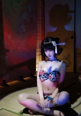 性开放的裸体瑜伽_英文版字幕