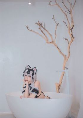 日韩不卡无码尤物不卡_720电影完整版