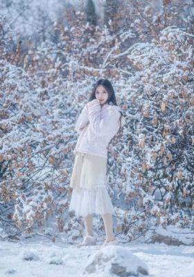 国产一区精品久久综合_720高清迅雷在线观看