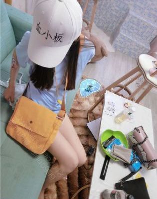 亚洲美色免费AV_4K高清迅雷在线观看